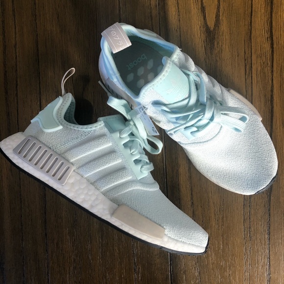 adidas nmd r1 womens mint green